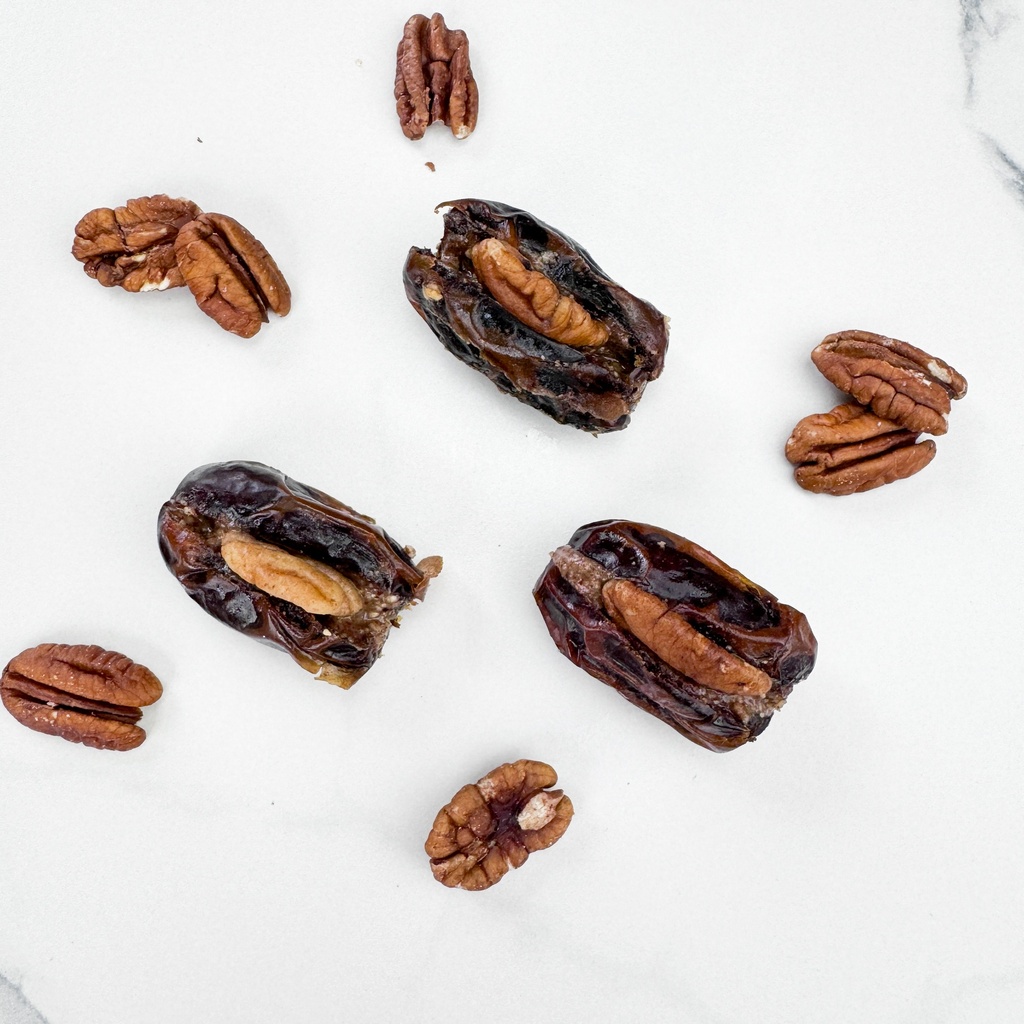 Stuffed Date With Pecan